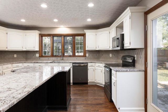 11388 Huntington Way NW, Pickerington, OH 43147