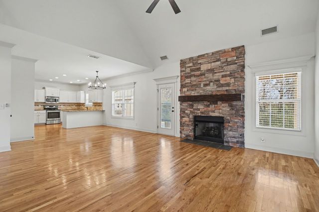 2530 Tellyman Ave, Murfreesboro, TN 37130