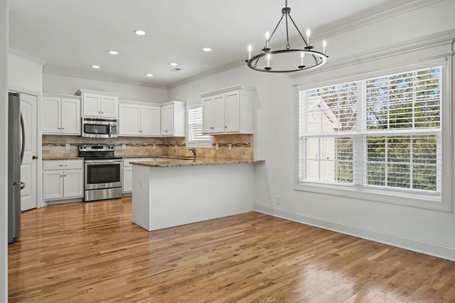 2530 Tellyman Ave, Murfreesboro, TN 37130