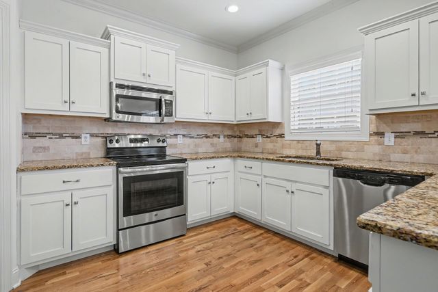 2530 Tellyman Ave, Murfreesboro, TN 37130