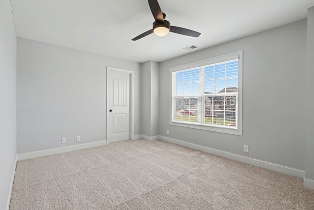 2530 Tellyman Ave, Murfreesboro, TN 37130