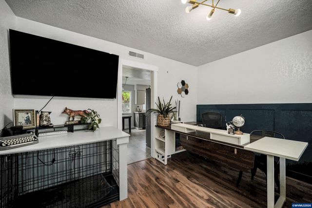 390 Kevin Ct S, Salem, OR 97306