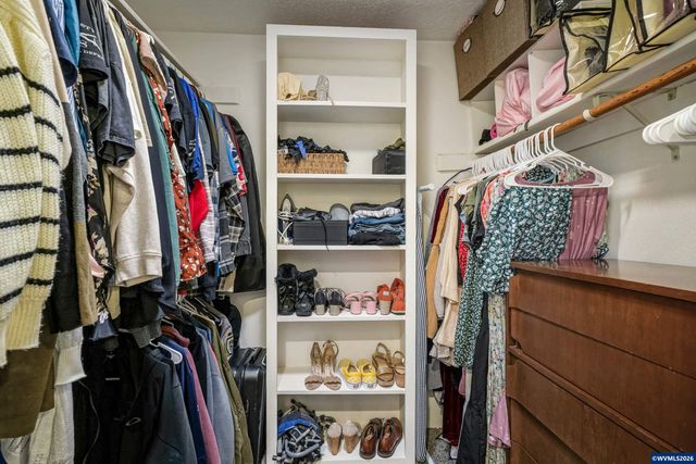 390 Kevin Ct S, Salem, OR 97306