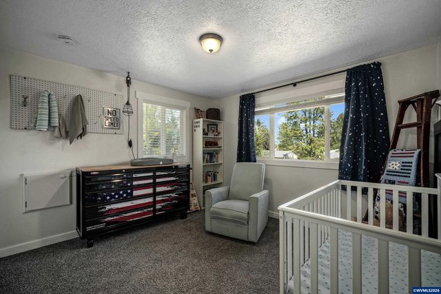 390 Kevin Ct S, Salem, OR 97306