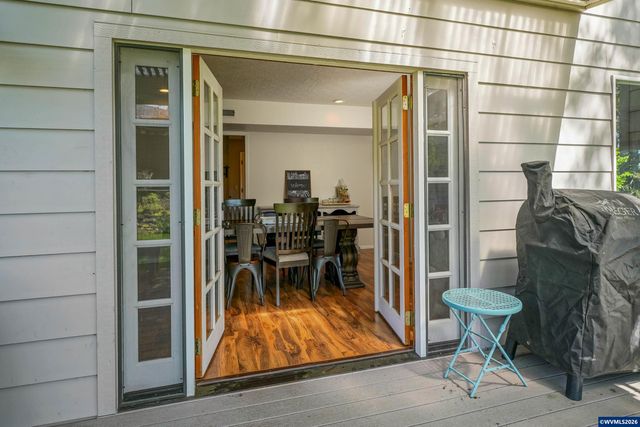 390 Kevin Ct S, Salem, OR 97306