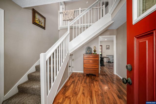 390 Kevin Ct S, Salem, OR 97306