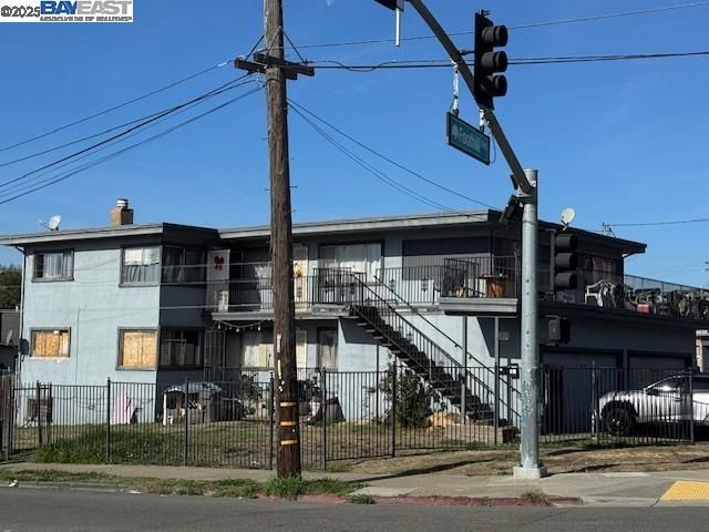 2805 106th Ave, Oakland, CA 94605