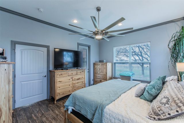 308 Wildflower, Mcgregor, TX 76657