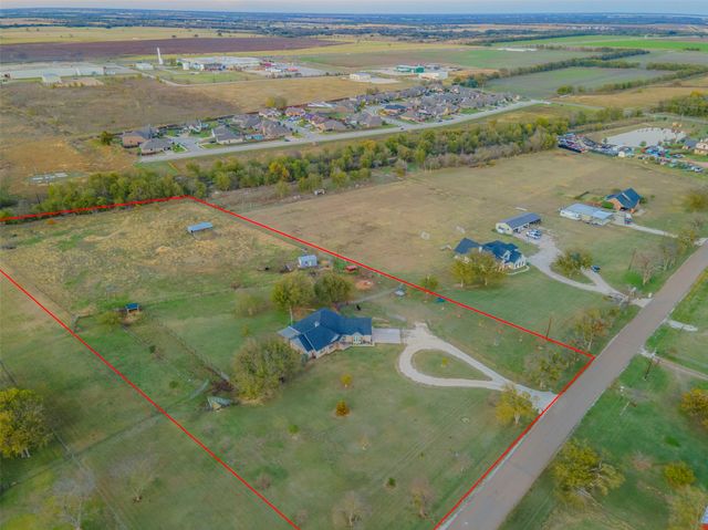 308 Wildflower, Mcgregor, TX 76657