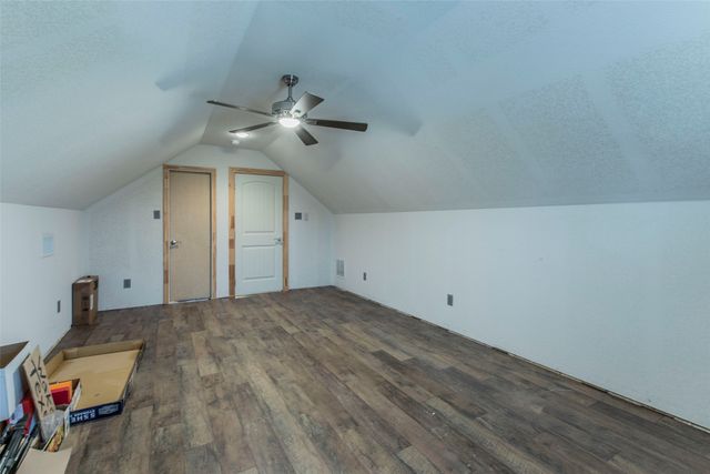 308 Wildflower, Mcgregor, TX 76657