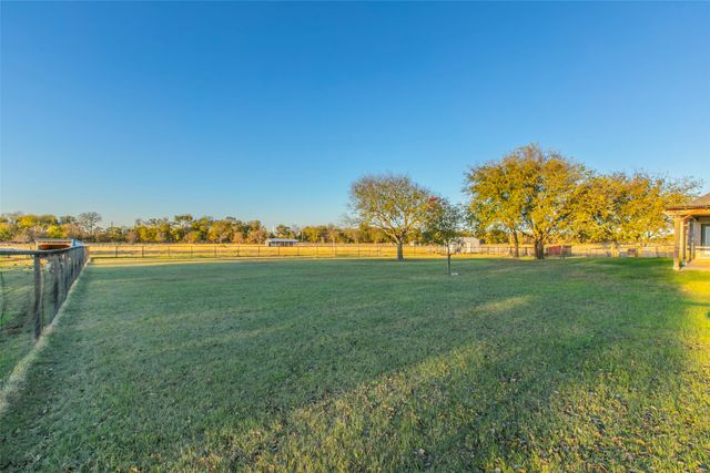 308 Wildflower, Mcgregor, TX 76657
