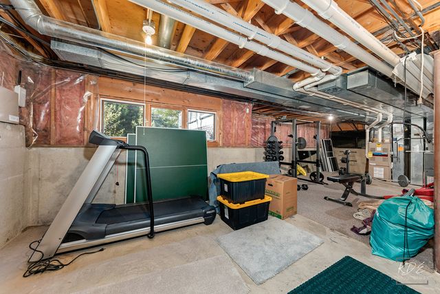 940 Burnham Court, Aurora, IL 60502