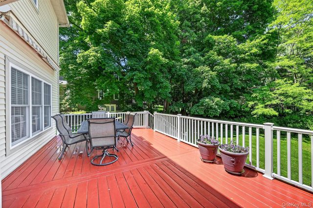 44 Duncan Avenue, Cornwall On Hudson, NY 12520