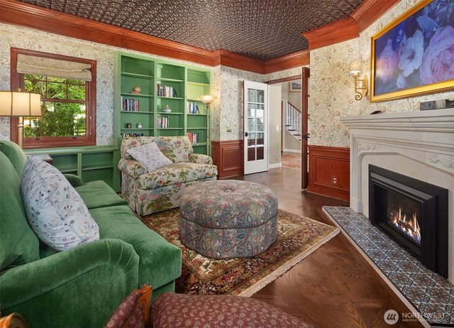 13021 13th Avenue NW, Seattle, WA 98177
