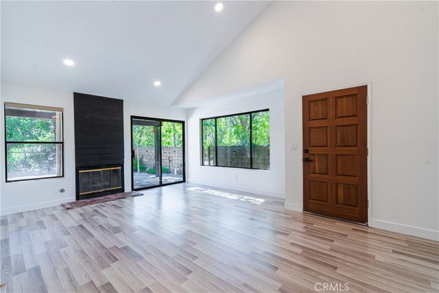 9138 Tujunga Canyon 6, Tujunga, CA 91042