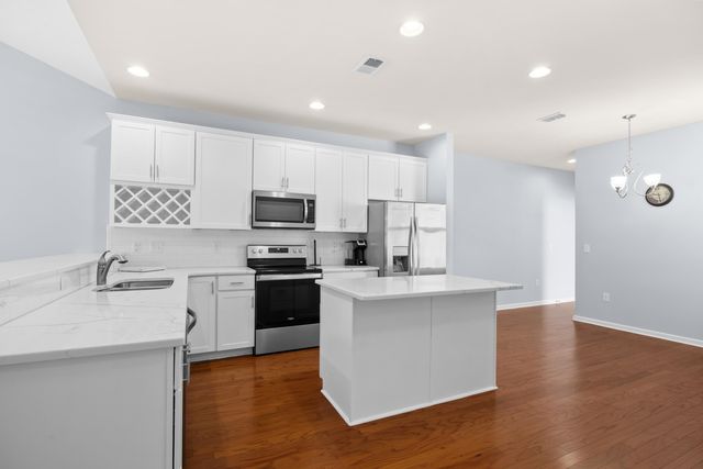 736 Salerno Cir Apt D, Myrtle Beach, SC 29579