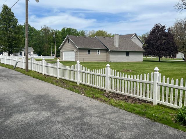 6315 W 147th Avenue, Crown Point, IN 46307