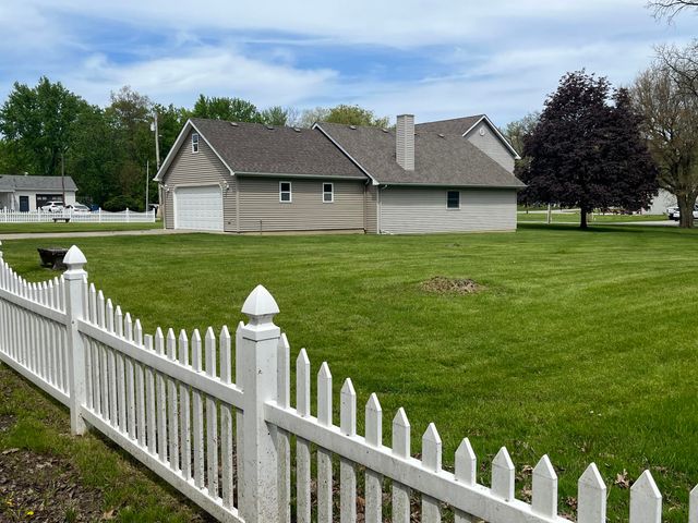 6315 W 147th Avenue, Crown Point, IN 46307