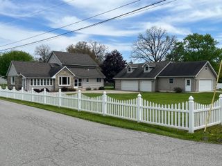 6315 W 147th Avenue, Crown Point, IN 46307