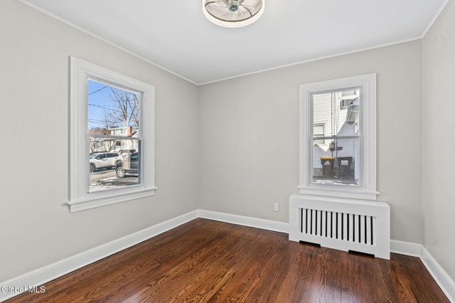 22 Elmwood Court, North Greenbush, NY 12198