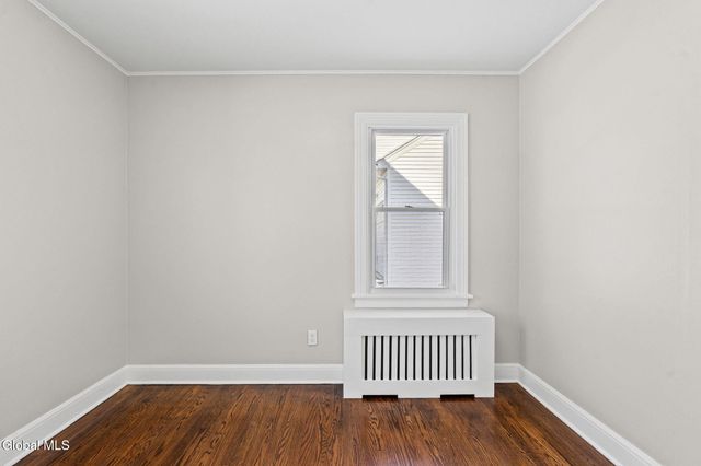 22 Elmwood Court, North Greenbush, NY 12198