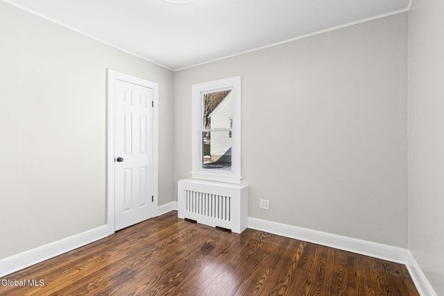 22 Elmwood Court, North Greenbush, NY 12198