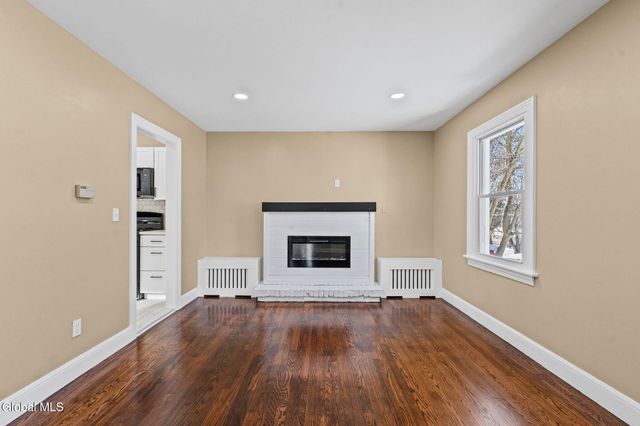 22 Elmwood Court, North Greenbush, NY 12198