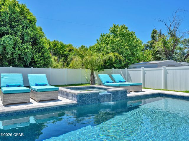 623 Lyndell Lane, Panama City Beach, FL 32407
