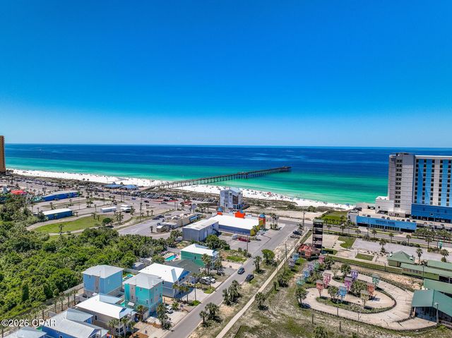 623 Lyndell Lane, Panama City Beach, FL 32407