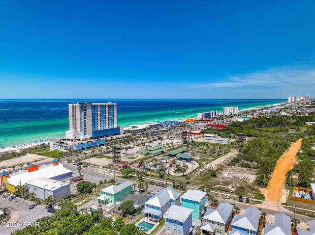 623 Lyndell Lane, Panama City Beach, FL 32407