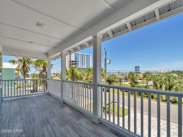 623 Lyndell Lane, Panama City Beach, FL 32407
