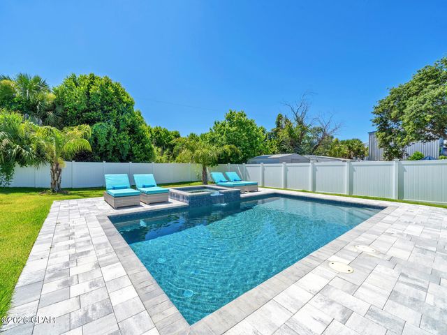 623 Lyndell Lane, Panama City Beach, FL 32407