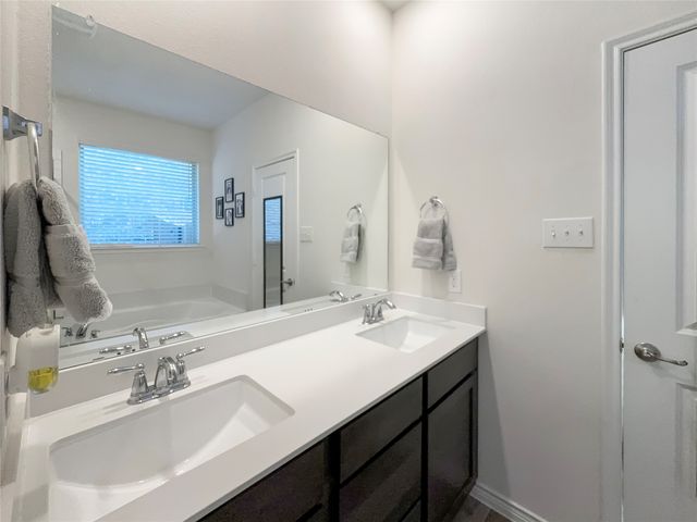 3223 Hunters Glen Drive, Aubrey, TX 76227