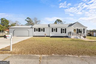 124 Pierce Avenue, Swainsboro, GA 30401