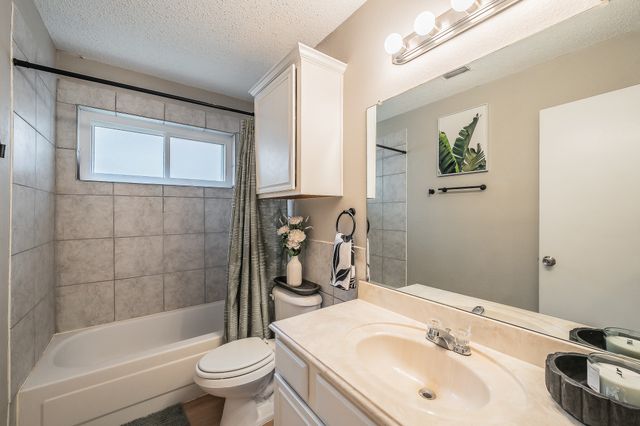 9948 Pack Saddle Trail, Fort Worth, TX 76108