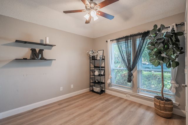 9948 Pack Saddle Trail, Fort Worth, TX 76108