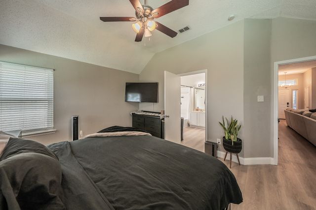 9948 Pack Saddle Trail, Fort Worth, TX 76108