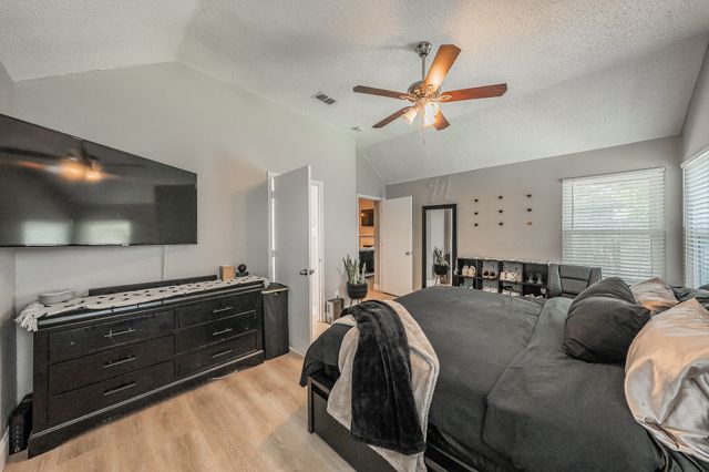 9948 Pack Saddle Trail, Fort Worth, TX 76108