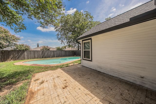 9948 Pack Saddle Trail, Fort Worth, TX 76108
