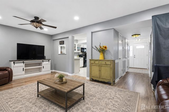 12 Anderson Court, East Brunswick, NJ 08816