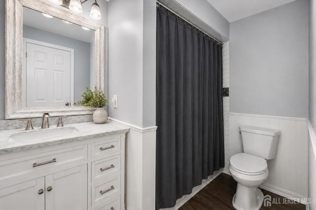 12 Anderson Court, East Brunswick, NJ 08816