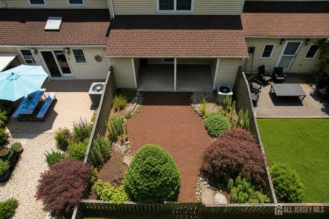 12 Anderson Court, East Brunswick, NJ 08816