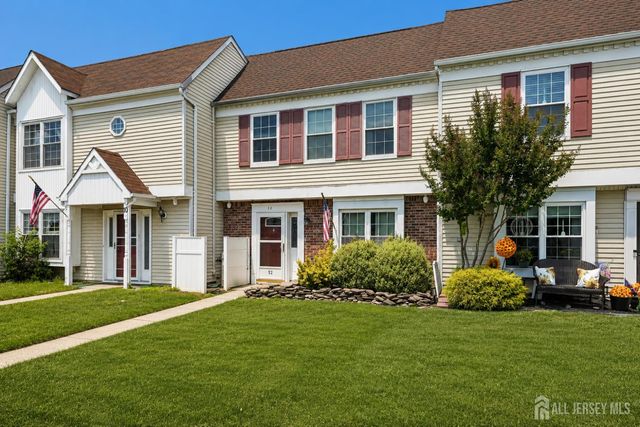 12 Anderson Court, East Brunswick, NJ 08816