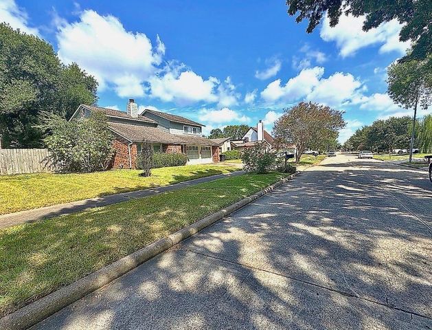 7302 Treewater Drive, Houston, TX 77072
