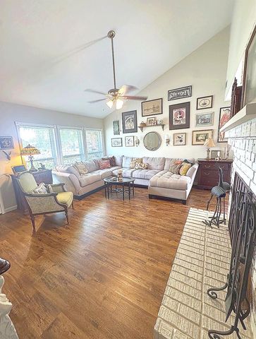 7302 Treewater Drive, Houston, TX 77072