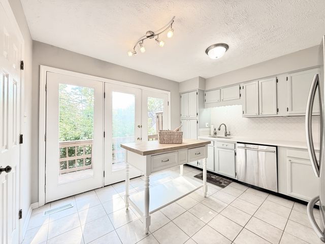 4013 Heather Ct, Knoxville, TN 37919
