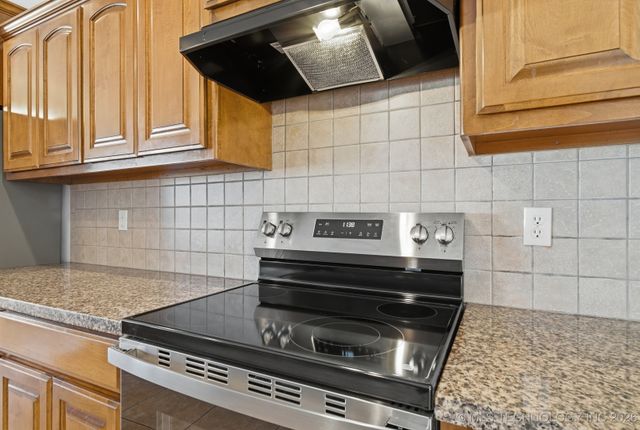 99 Eagle Drive, Sand Springs, OK 74063