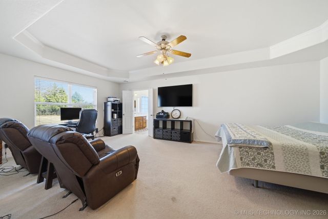 99 Eagle Drive, Sand Springs, OK 74063