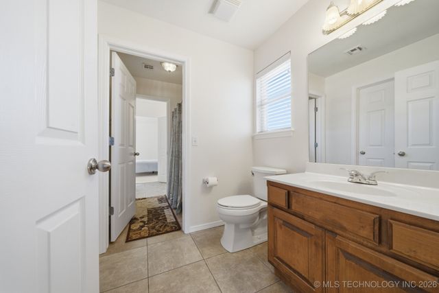 99 Eagle Drive, Sand Springs, OK 74063