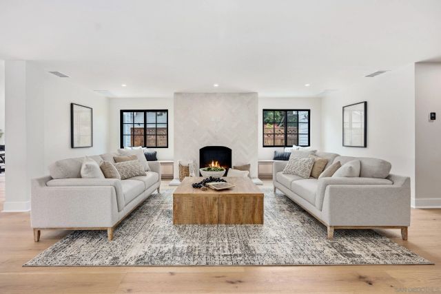 1312 3rd St, Coronado, CA 92118